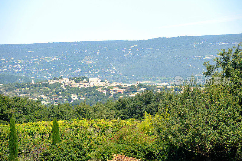 Le Luberon:靠近Lacoste和Bonnieux